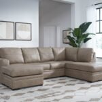Amuleto 2-Piece Leather Sectional with Chaise