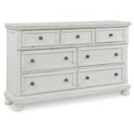 Robbinsdale 7 Drawer Dresser