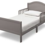 Delta Children Bennett Wood Toddler Bed